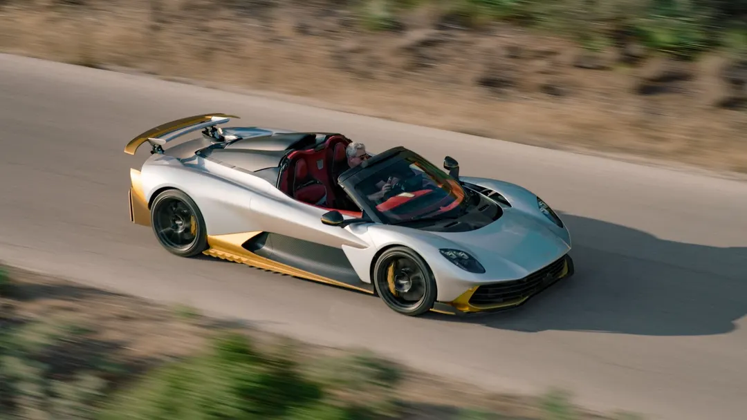 Aston Martin представила открытую версию Valhalla Spider