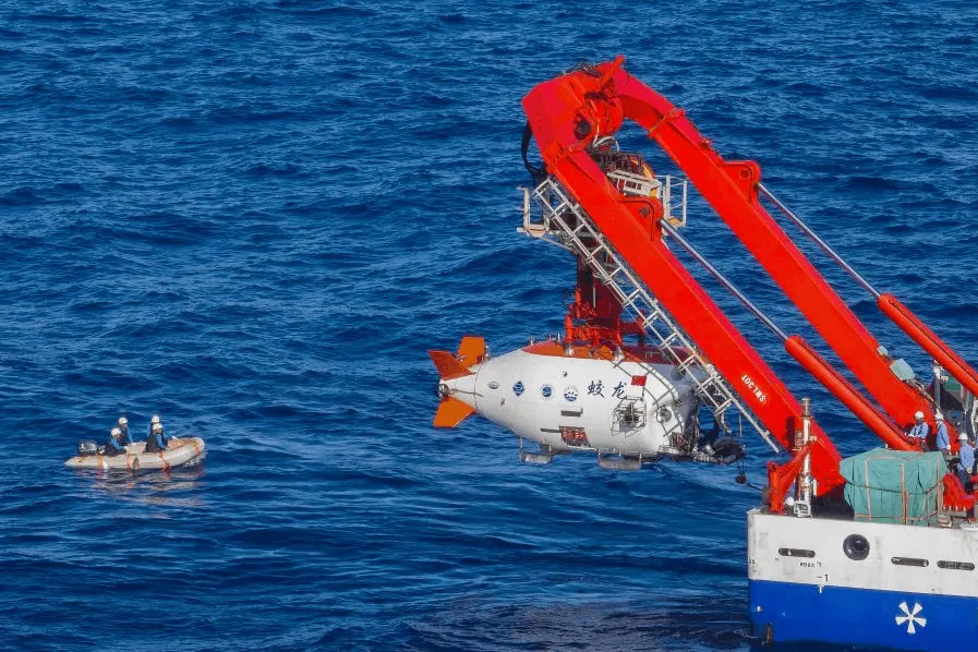 Модернизированный батискаф Jiaolong прошёл испытания на глубине 7 056,9 м