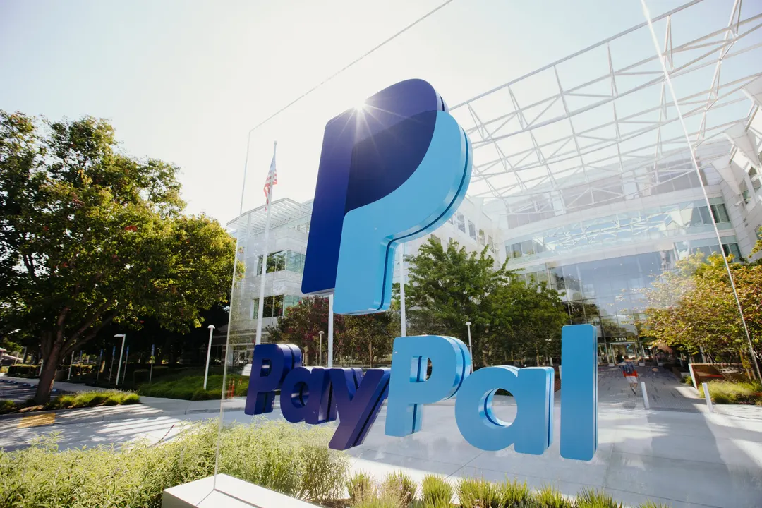 PayPal повысила прогноз прибыли на 2026 год при слабой выручке за III квартал