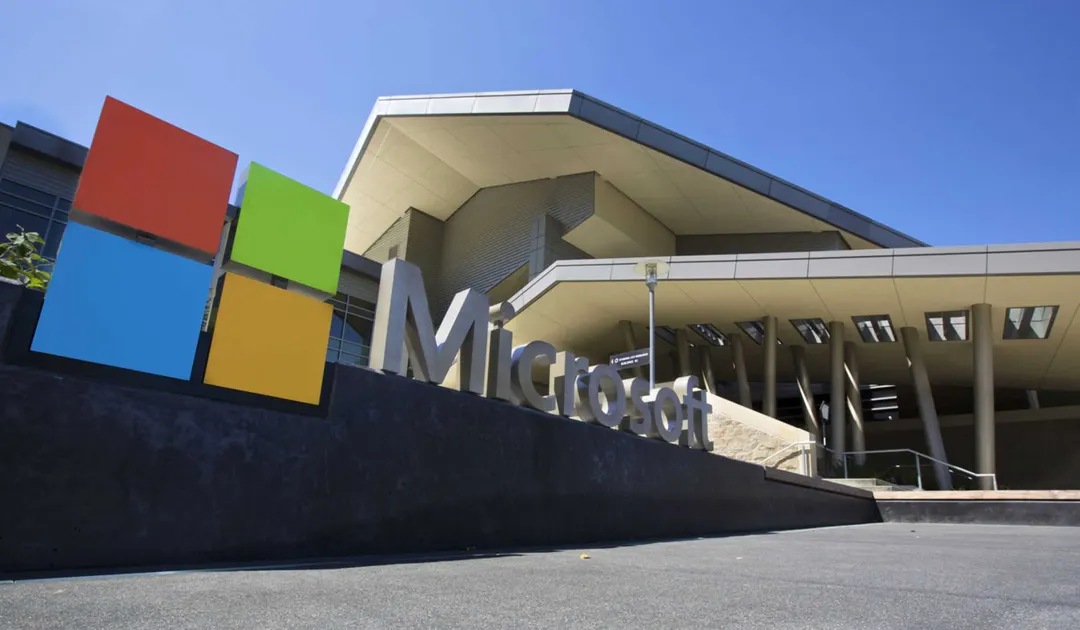 Трамп приостановил участие Microsoft в PERM из-за виз, компания отрицает нарушения