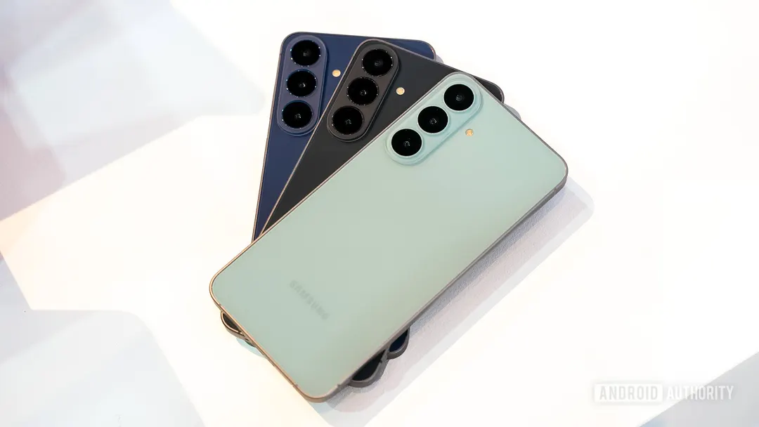Samsung ждёт падения поставок смартфонов в 2027 году из-за роста цен на память