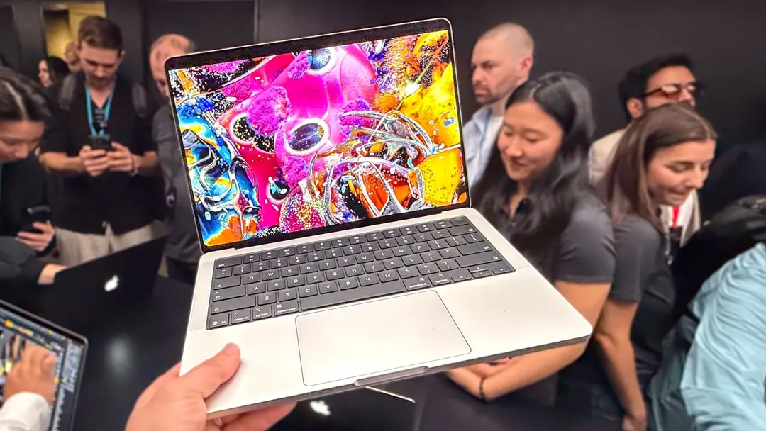 Демо Apple: OLED-экран MacBook Pro превзошёл tandem OLED в Yoga Pro 9i