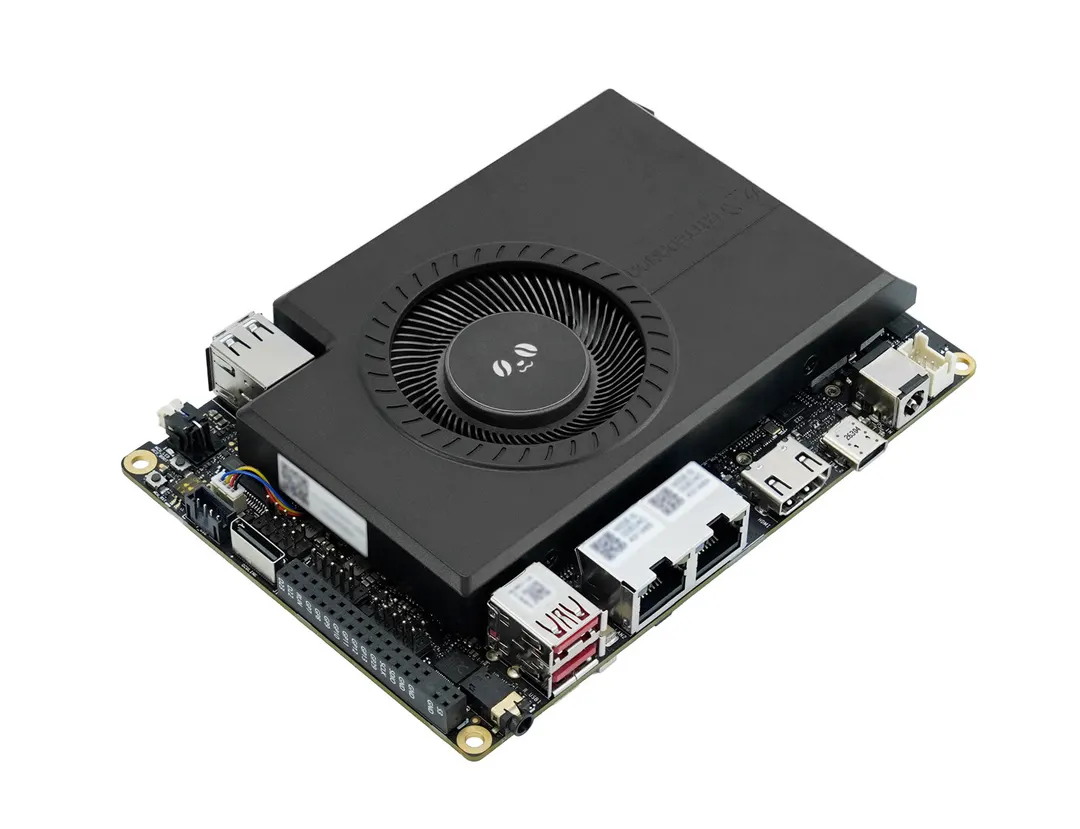 LattePanda Sigma 2: одноплатный сервер за $2599 с Intel Panther Lake и 180 TOPS
