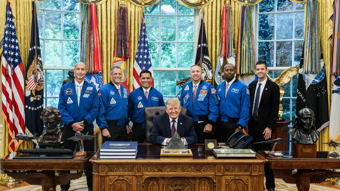 Экипаж Artemis III встретился с Трампом в Белом доме